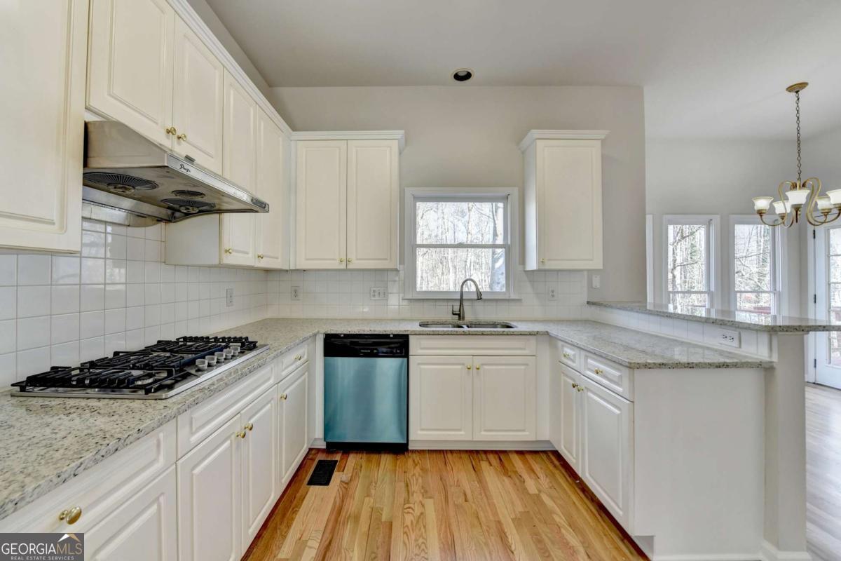 St.Charles /square - Residential