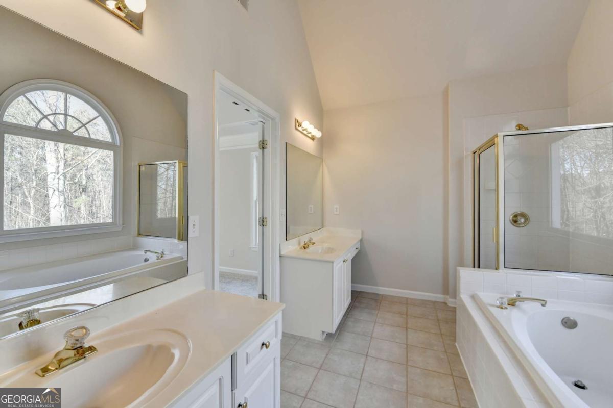 St.Charles /square - Residential
