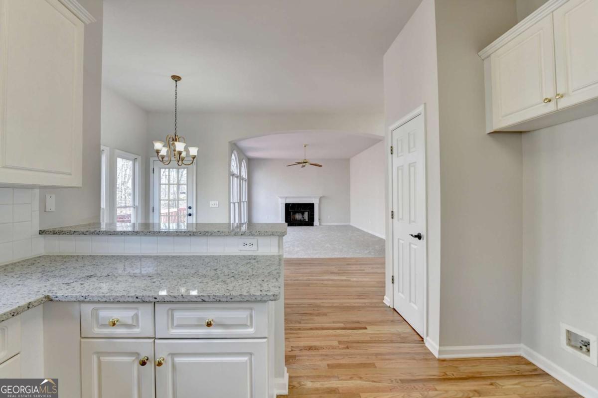 St.Charles /square - Residential
