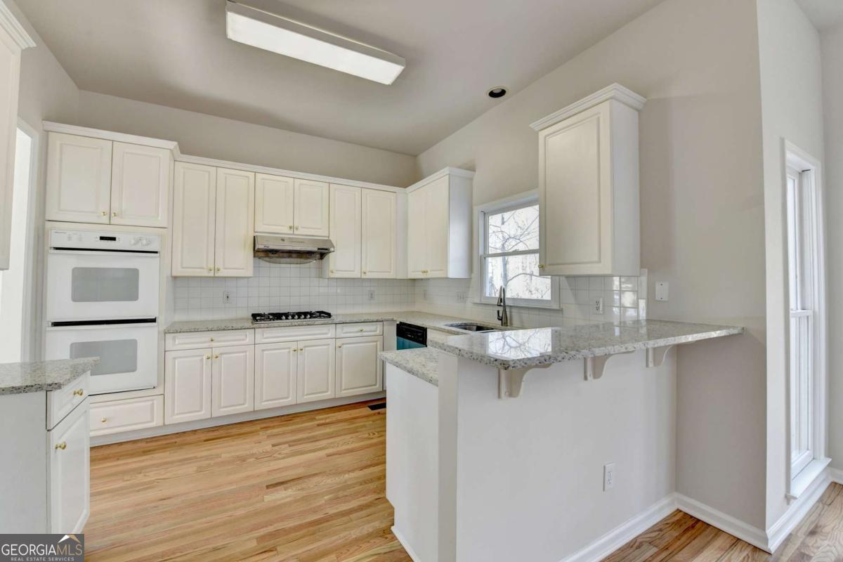 St.Charles /square - Residential