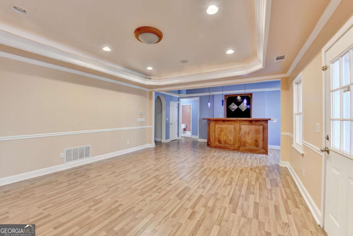 St.Charles /square - Residential