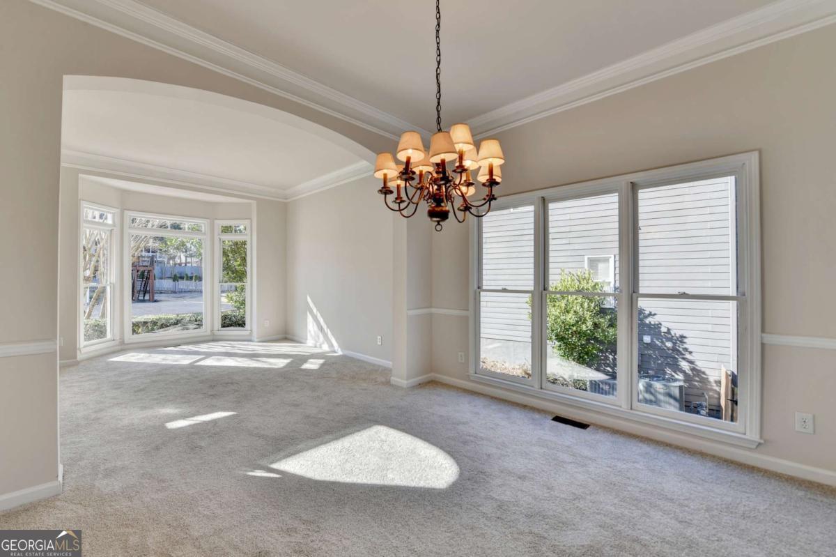 St.Charles /square - Residential