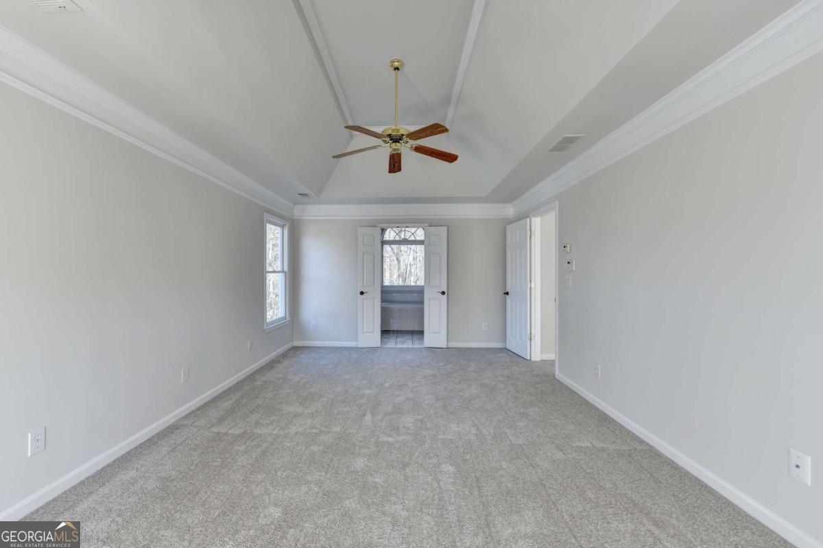 St.Charles /square - Residential