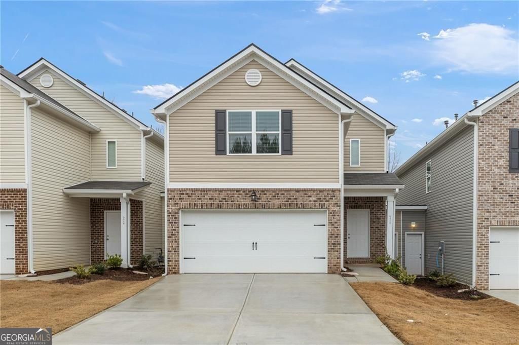 Photo of 1010 Valley Rock Drive, Lithonia, GA 30058 (MLS # 10677895)