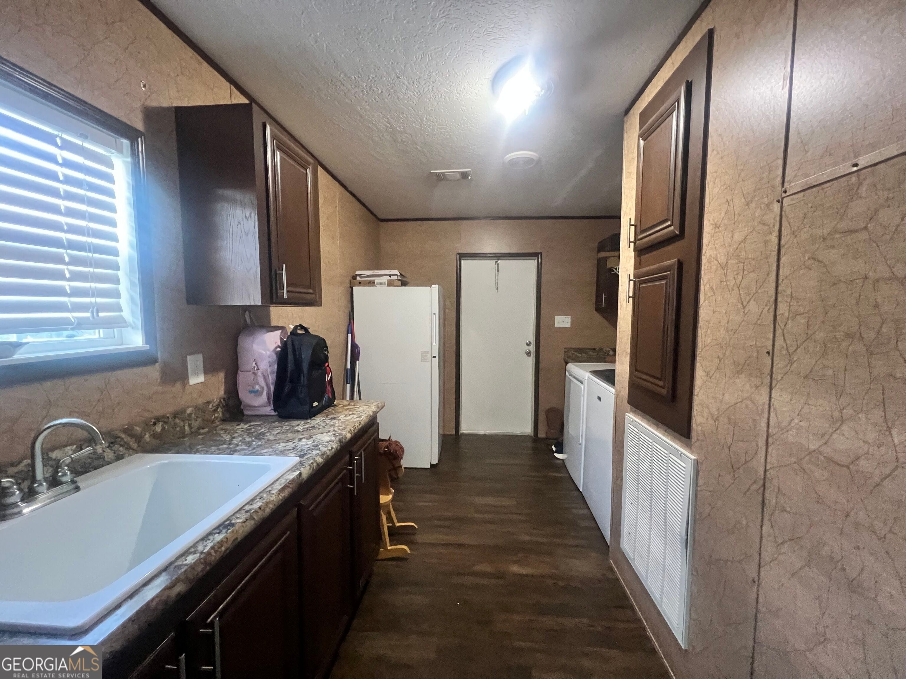 695 Four Acre RD