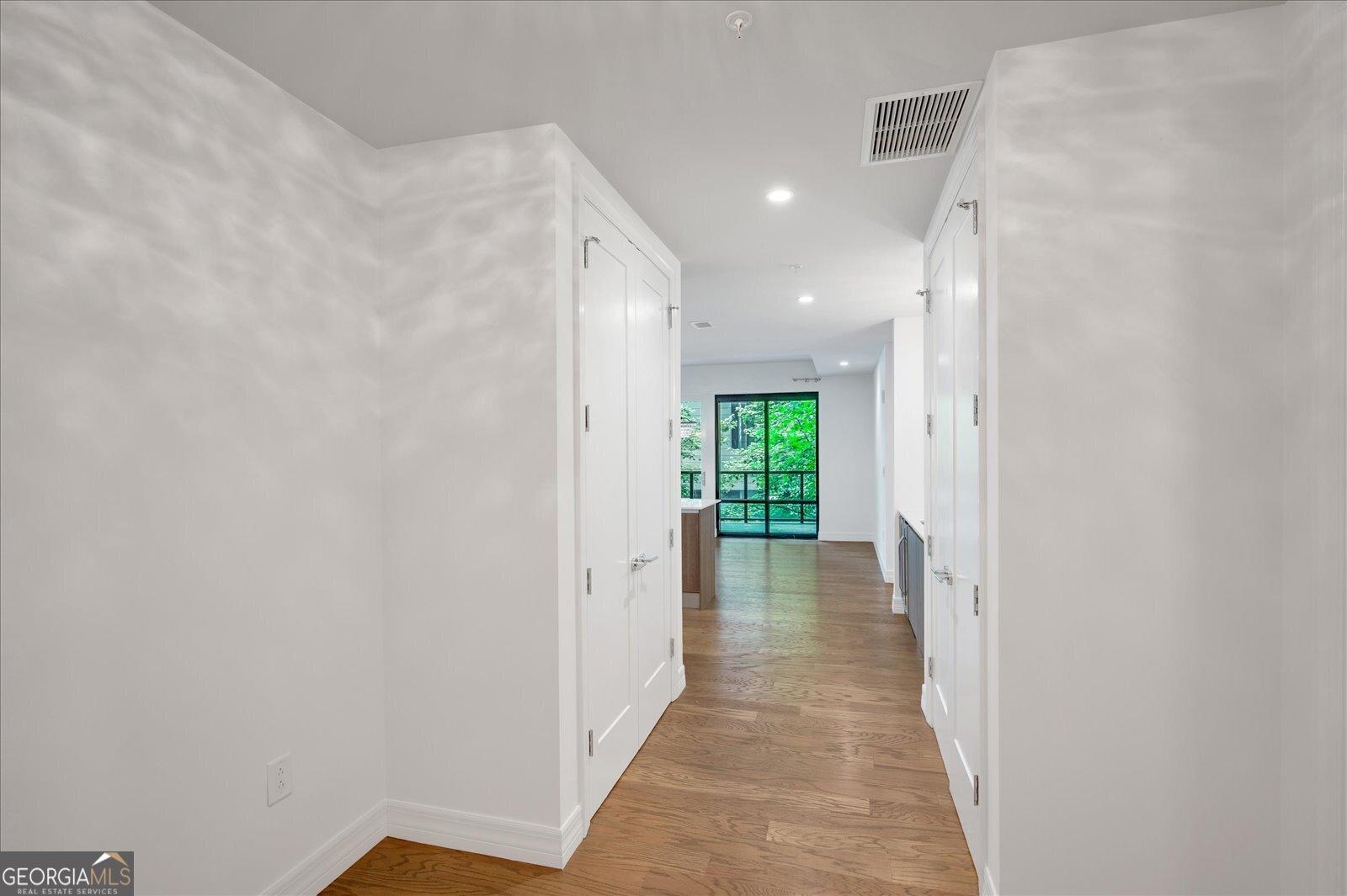 867 Peachtree ST NE 202