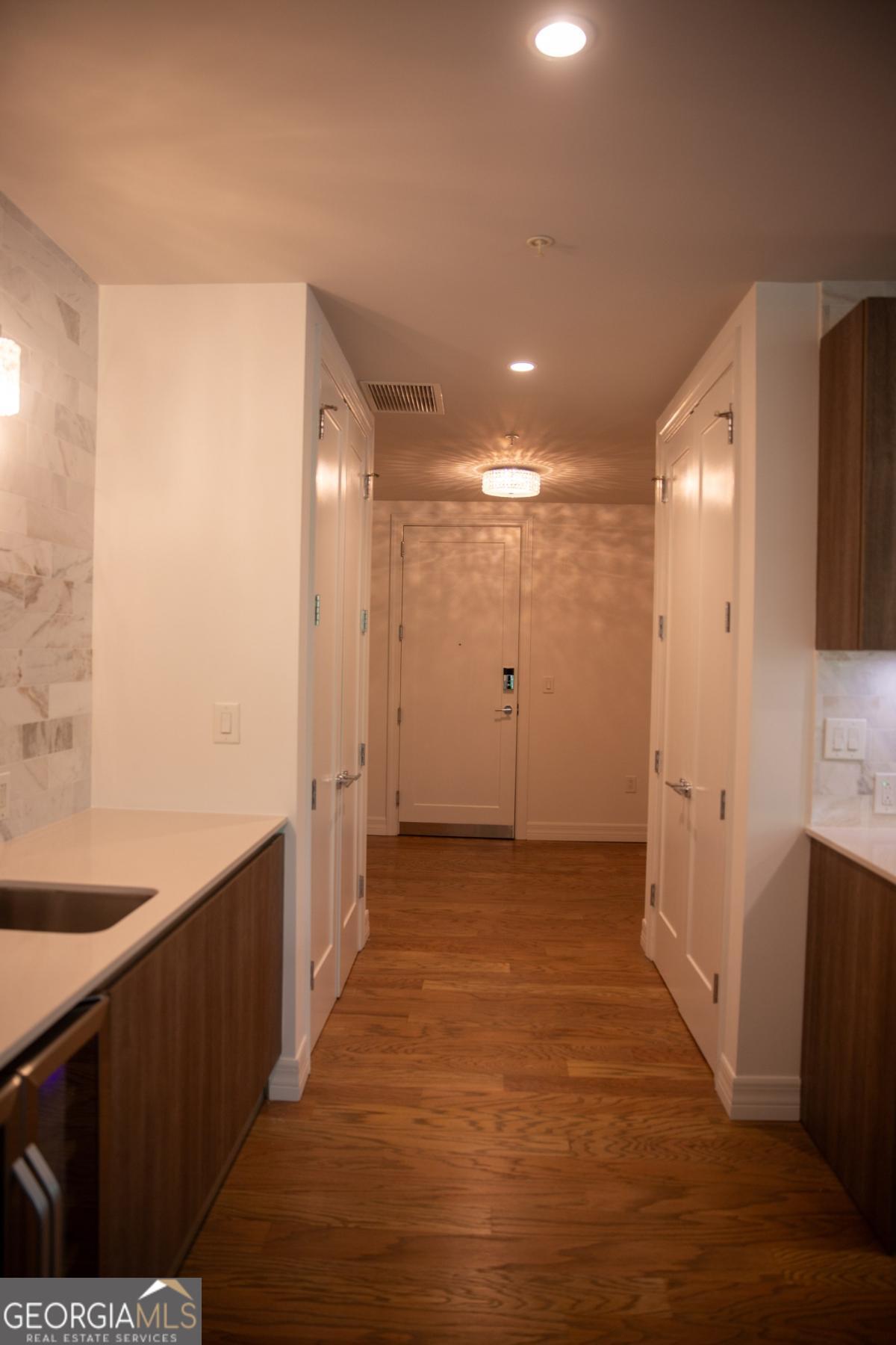 867 Peachtree ST NE 202