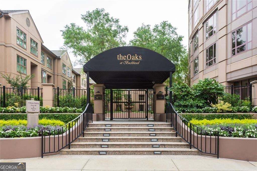 Photo of 3475 Oak Valley Road #1480, Atlanta, GA 30326 (MLS # 10855903)