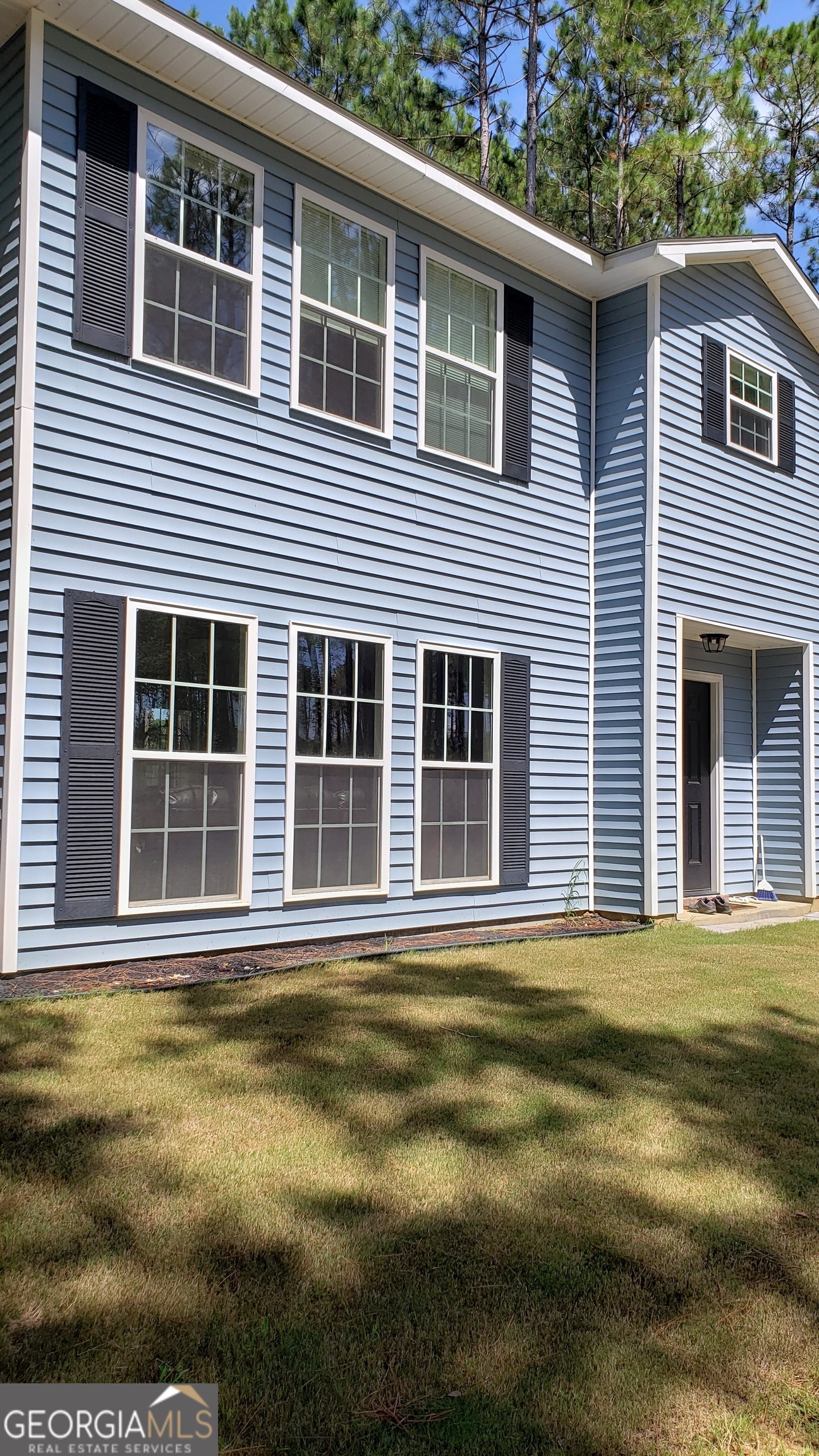 501 Southern Lakes DR