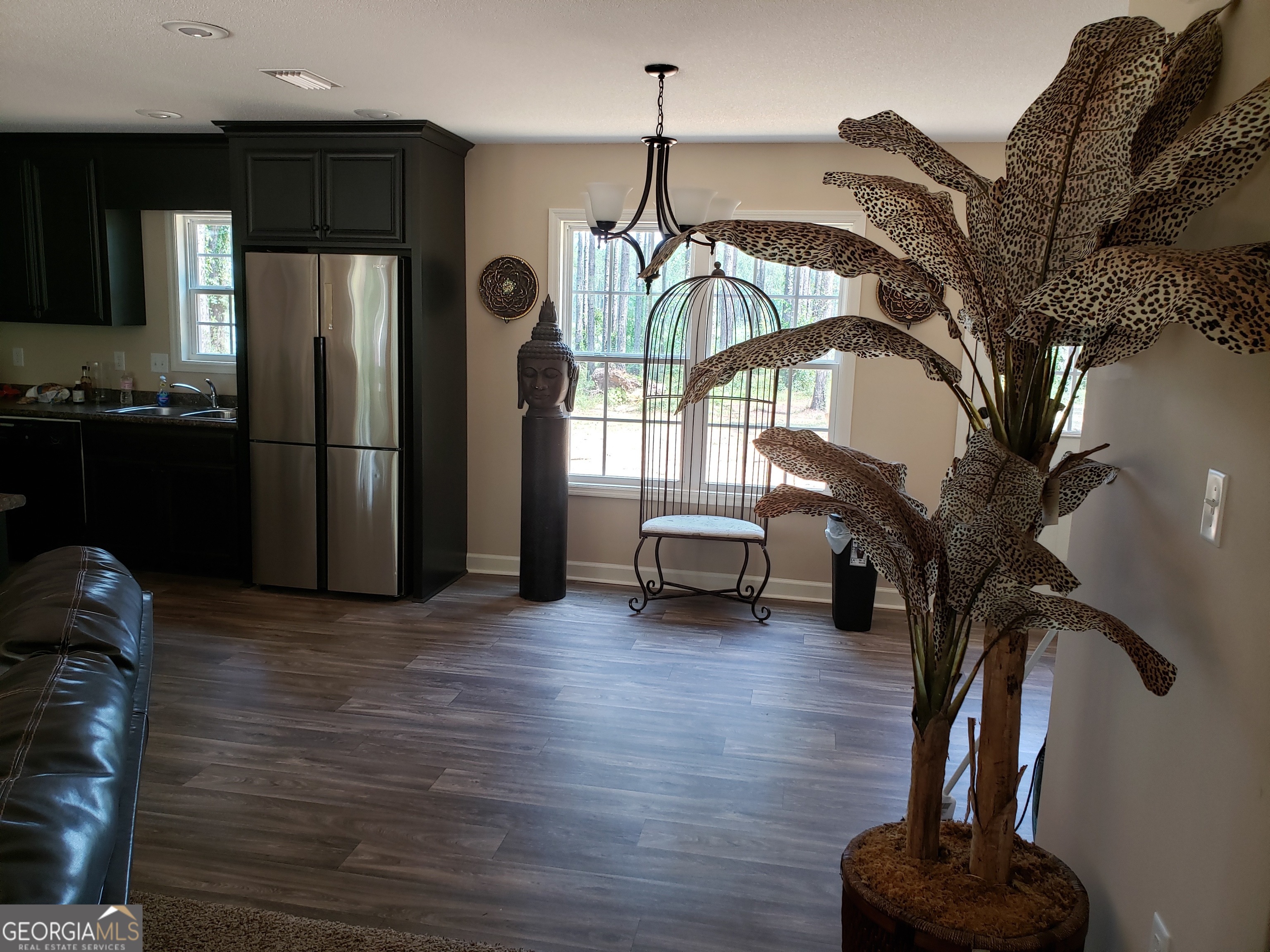 501 Southern Lakes DR