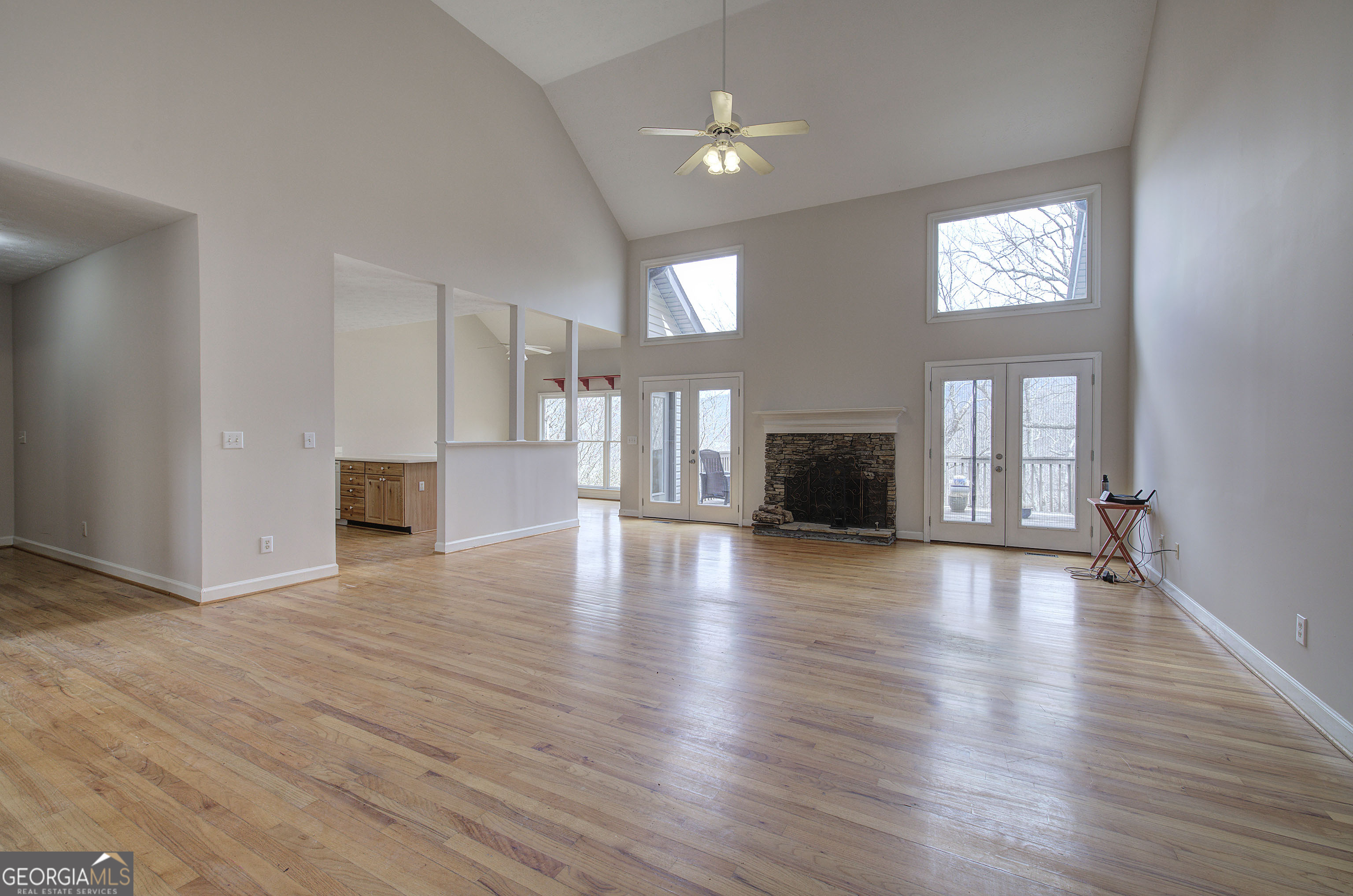 207 Stone Ridge CT