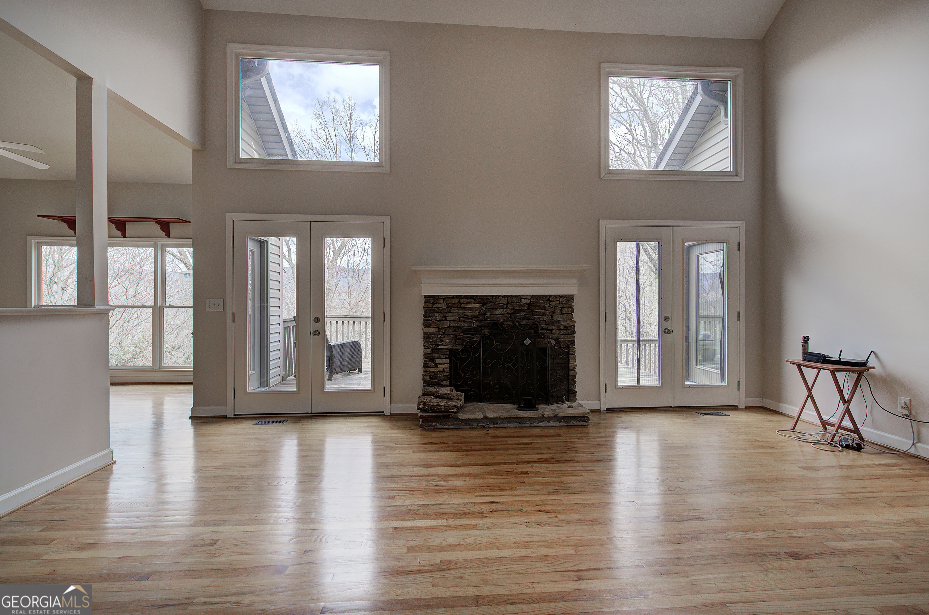 207 Stone Ridge CT