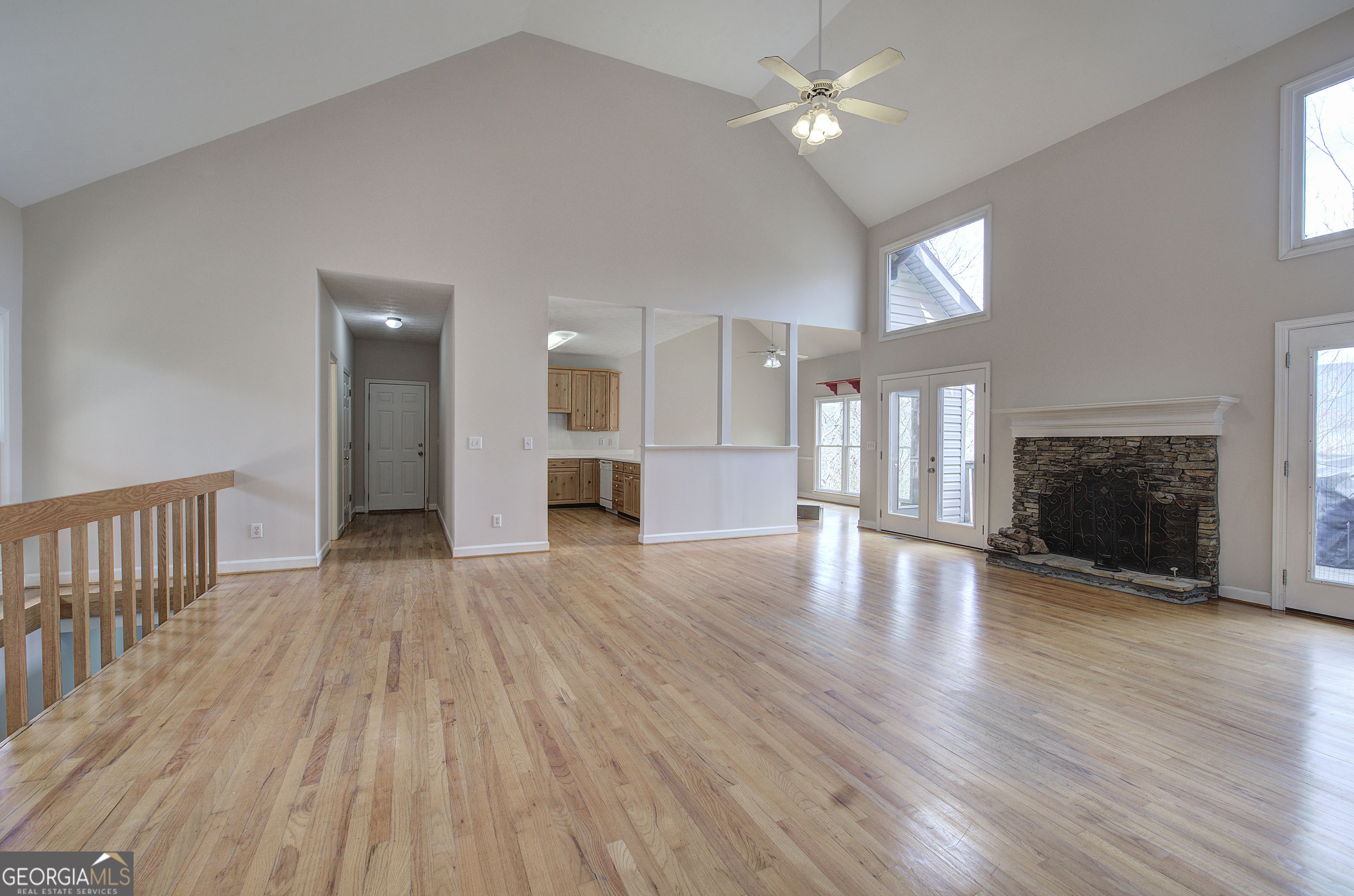 207 Stone Ridge CT