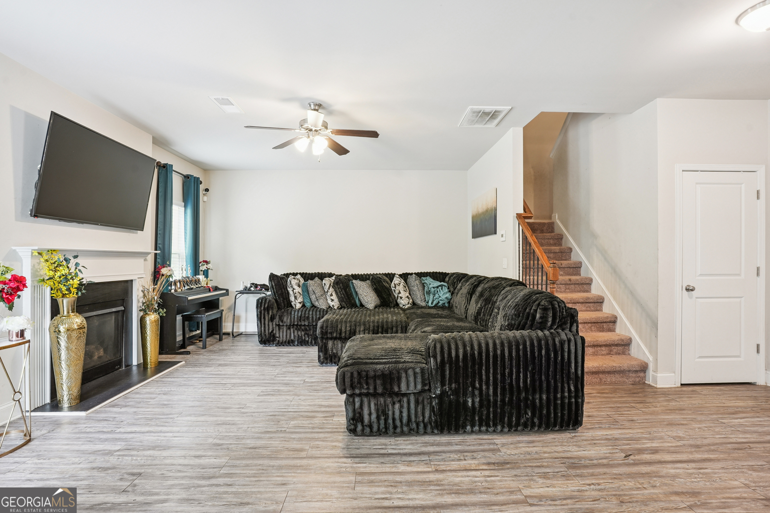 2692 Lower Village DR
