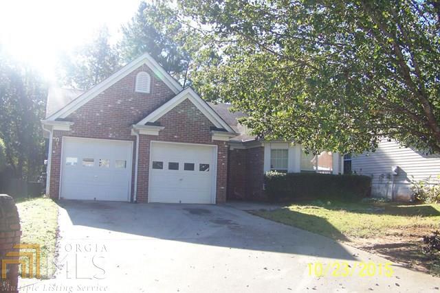SHORT SALE SUBJECT TO LENDER APPROVAL. 3 BEDROOMS 2 BATHS RANCH HOME, LARGE EAT"IN"KITCHEN, VAULTED GREAT DINING ROOM COMBO WITH COZY FIREPLACE IN BROOKWOOD SCHOOL DISTRICT. NEEDS TLC. GREAT LOCATION.