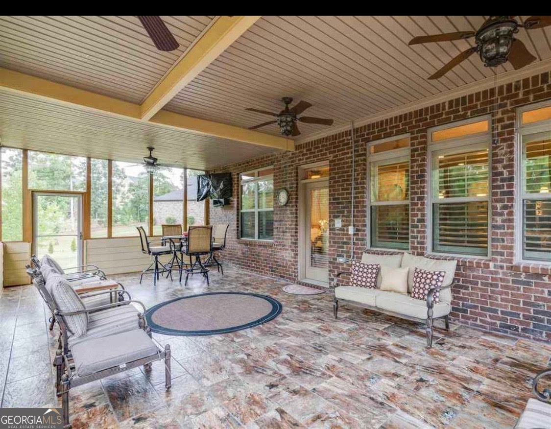 2202 Golden Eagle DR