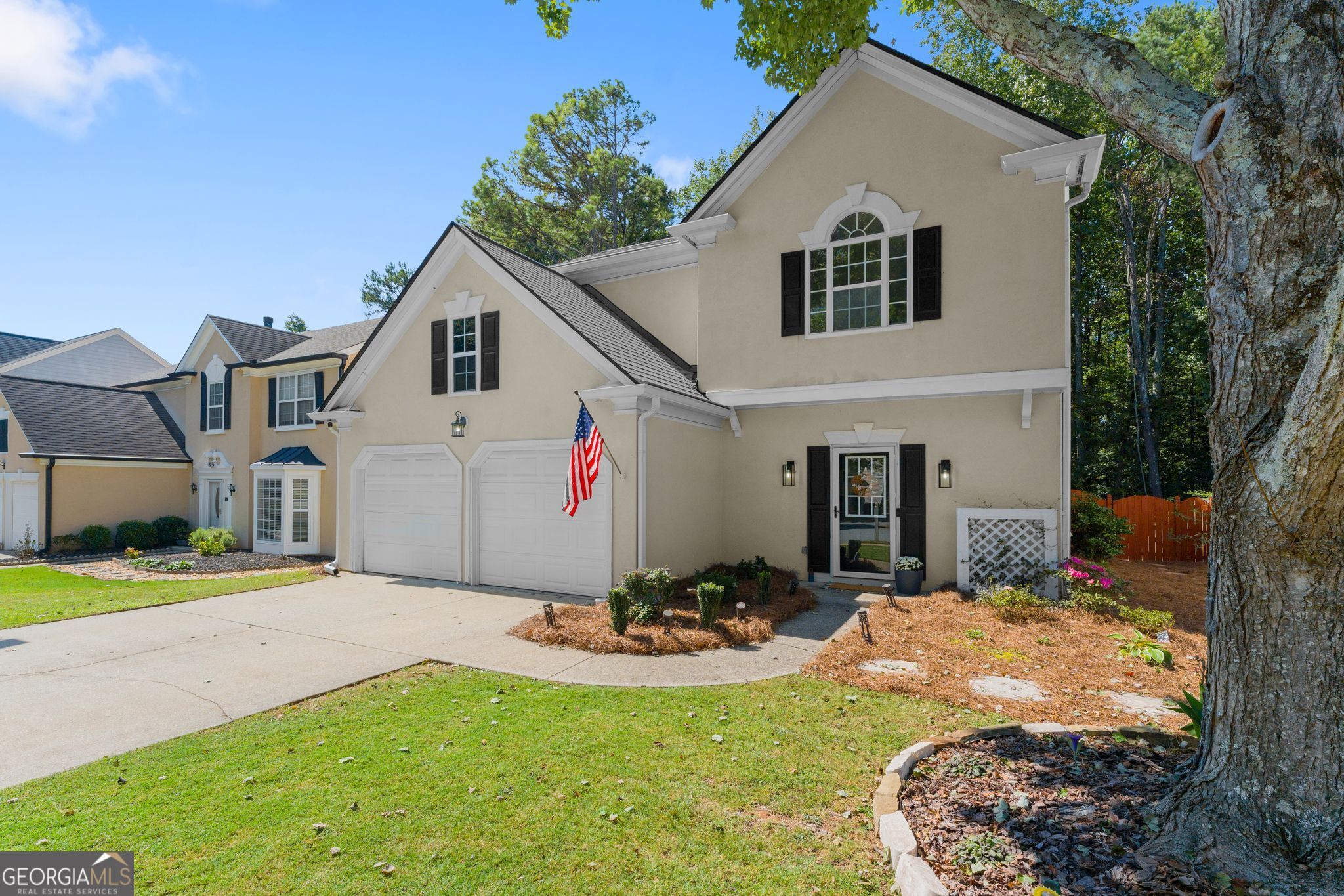 6010 Foxberry LN