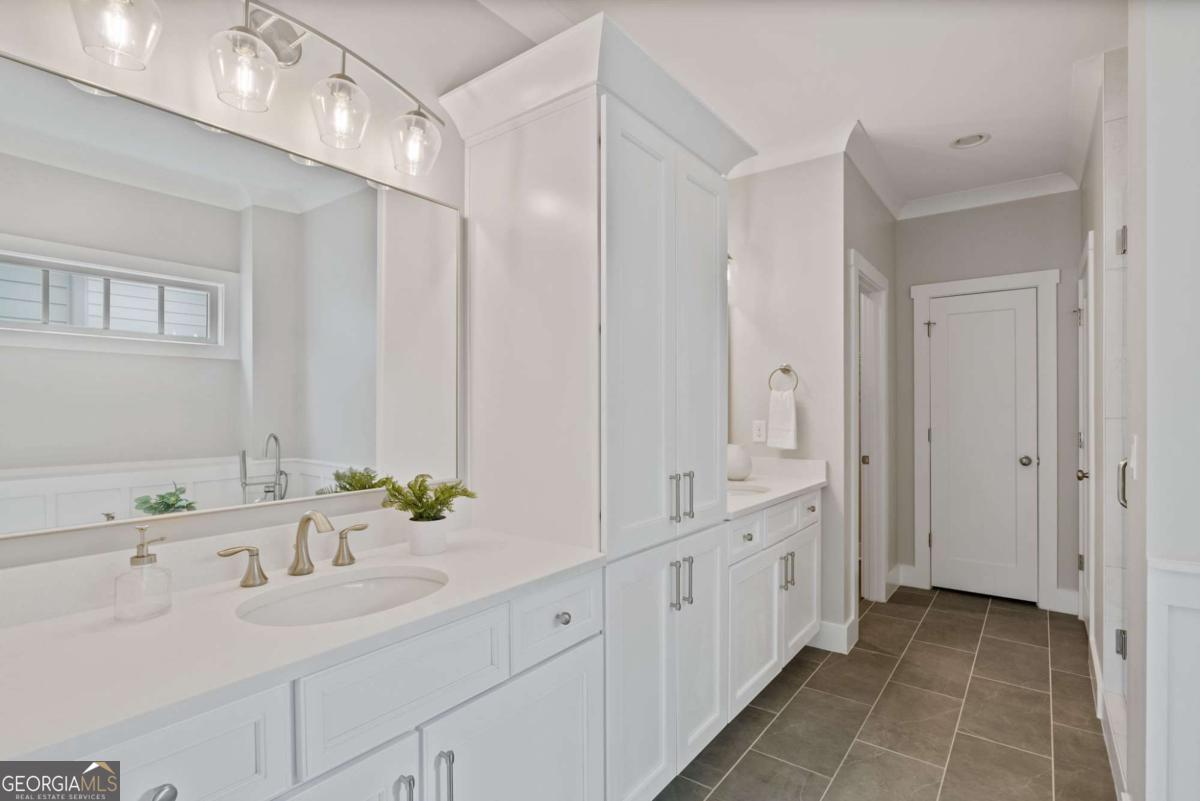 South on Main - Residential