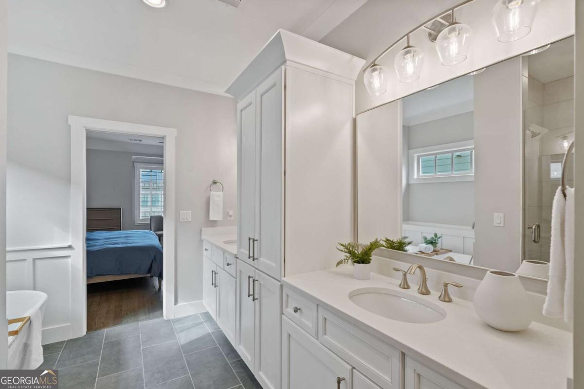 South on Main - Residential