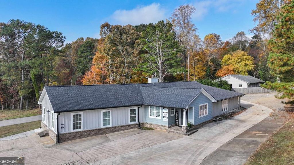 Photo of 3306 Donna Way, Gainesville, GA 30504 (MLS # 10678847)