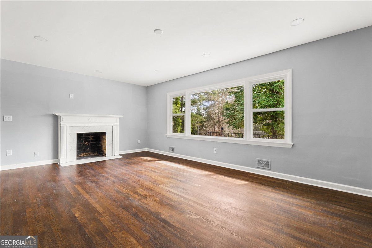 2763 Baker Ridge DR NW