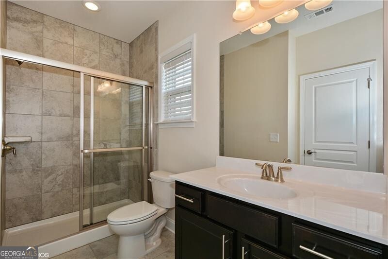 Alpharetta, Georgia 30009, United States, 3 Bedrooms Bedrooms, ,4 BathroomsBathrooms,Residential,Active,91775