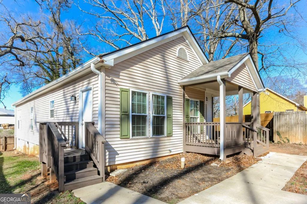 Photo of 1681 Lanier Drive SW, Atlanta, GA 30310 (MLS # 10673112)