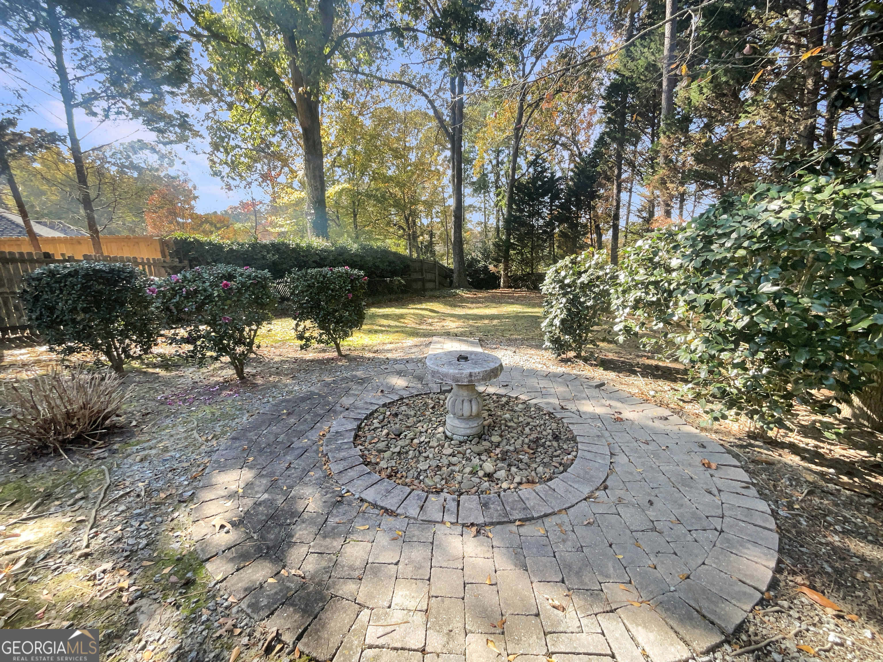 Fields Pond - Residential