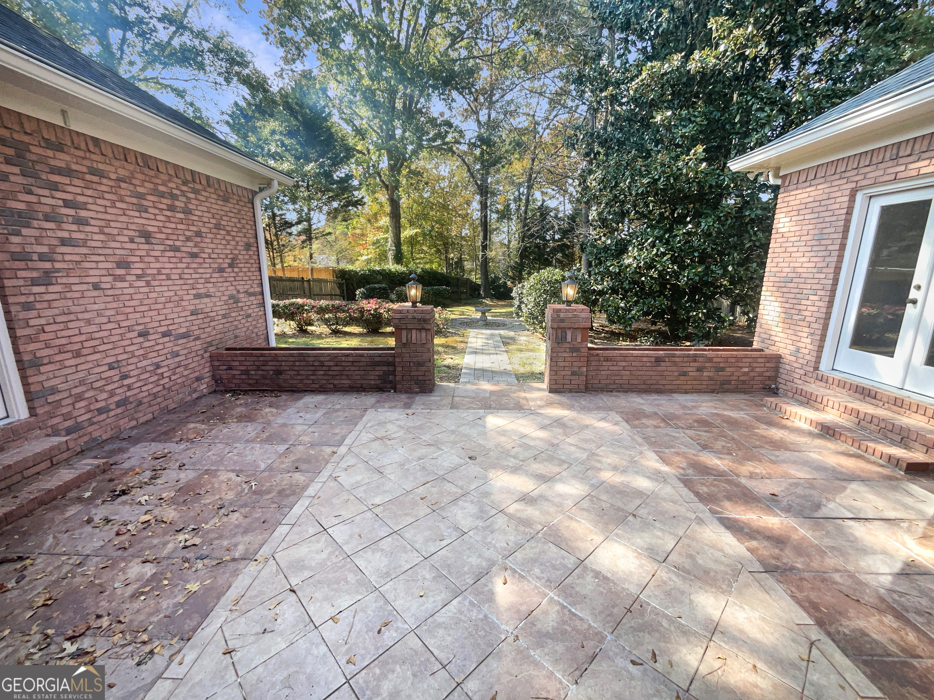 Fields Pond - Residential