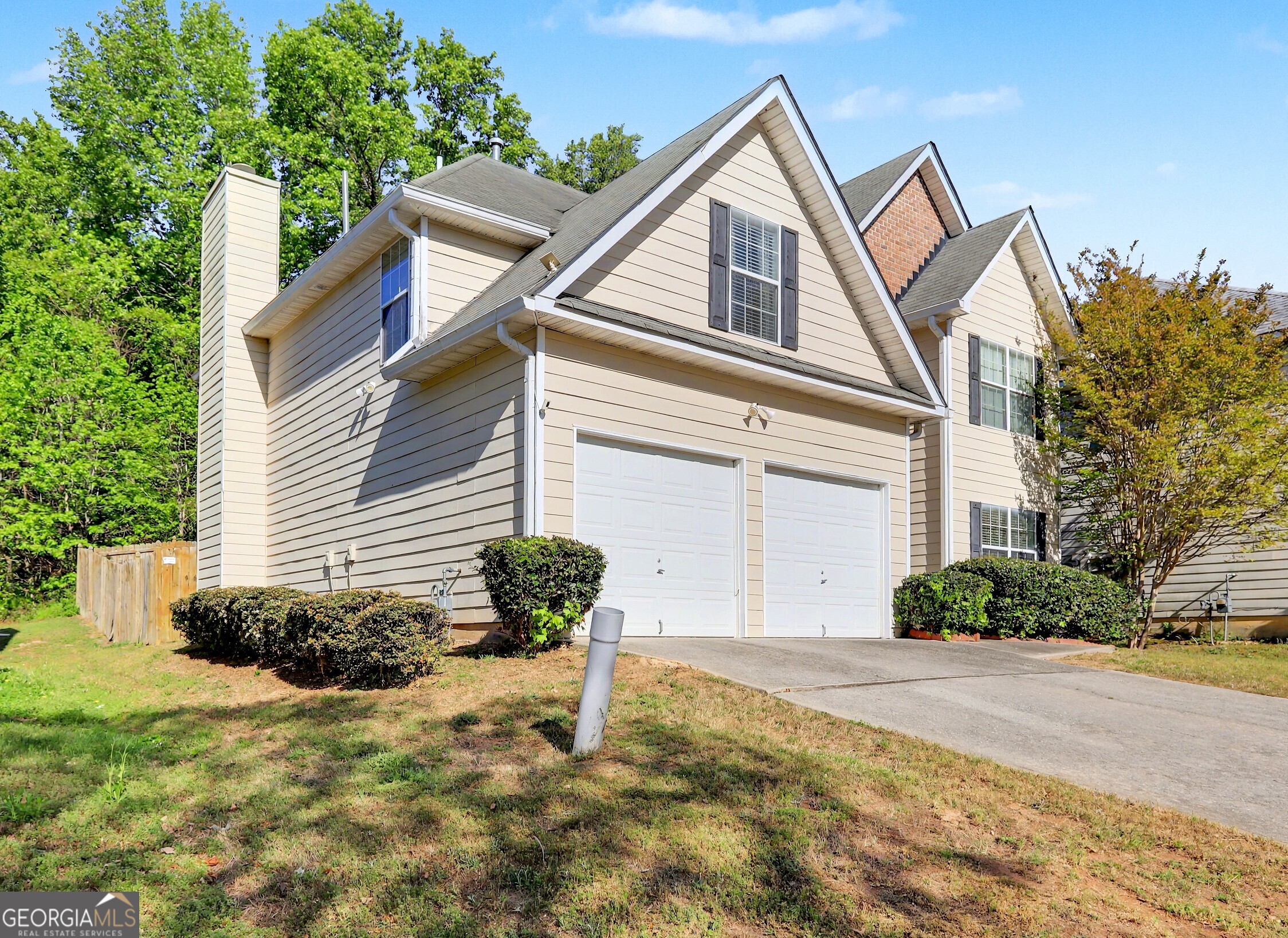 6613 Pamplona PL