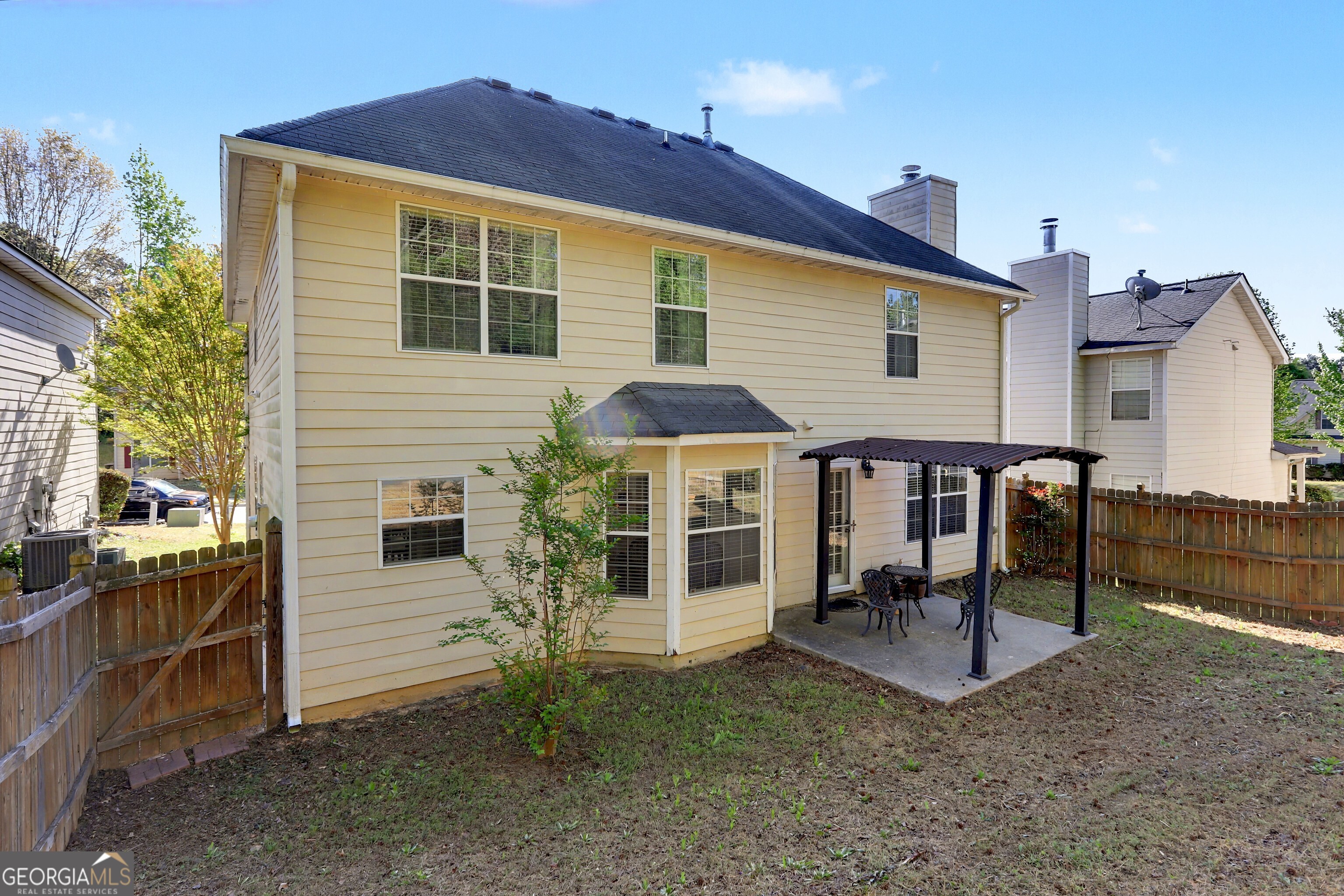6613 Pamplona PL