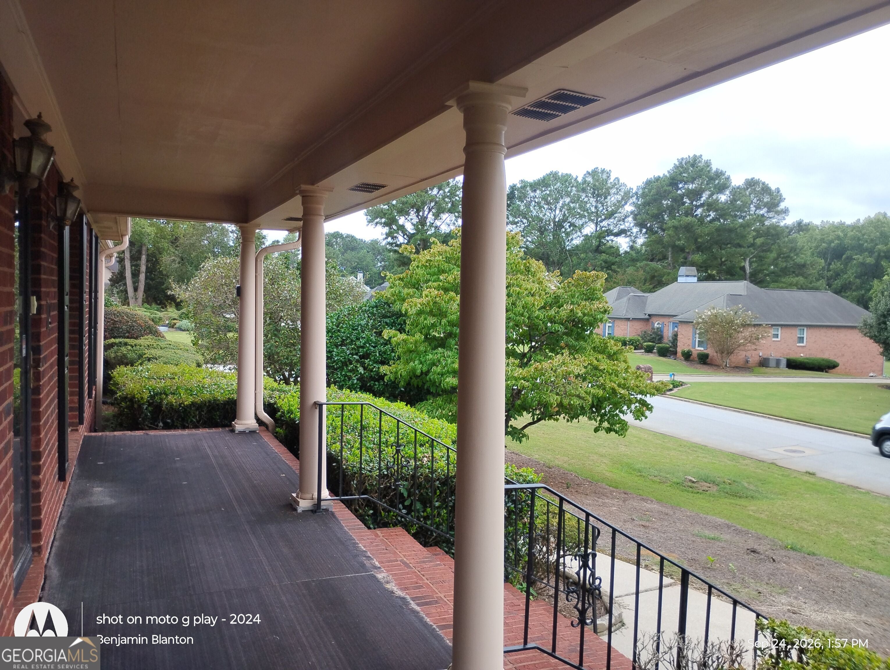 675 SE Clubland CIR