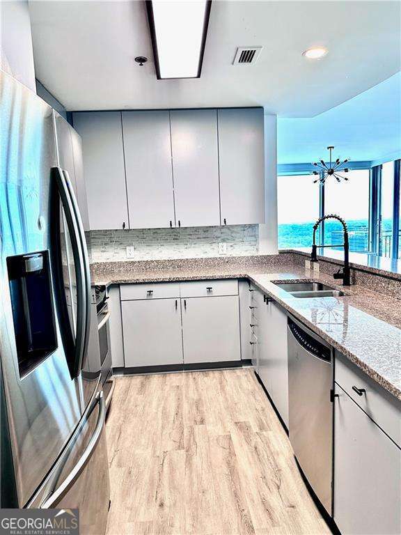 3338 Peachtree RD NE 2701