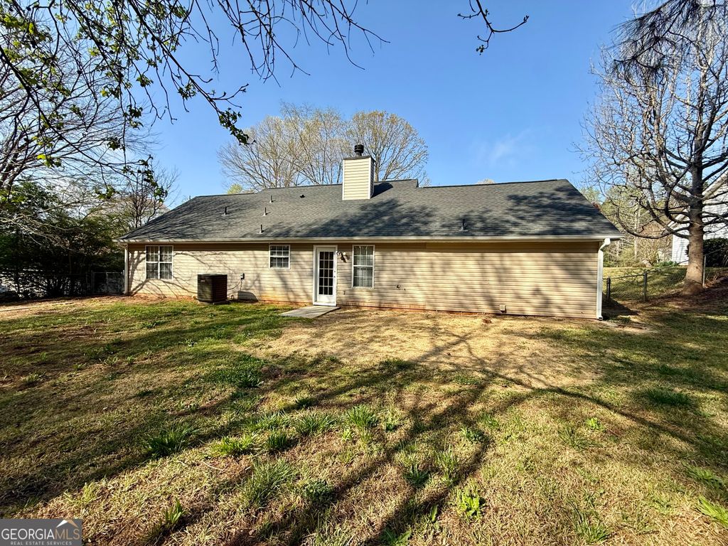 Photo of 301 Stony Brook Circle, Jackson, GA 30233 (MLS # 10719373)
