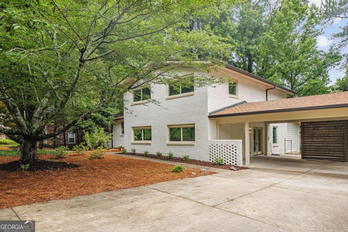 2820 Ponderosa CIR