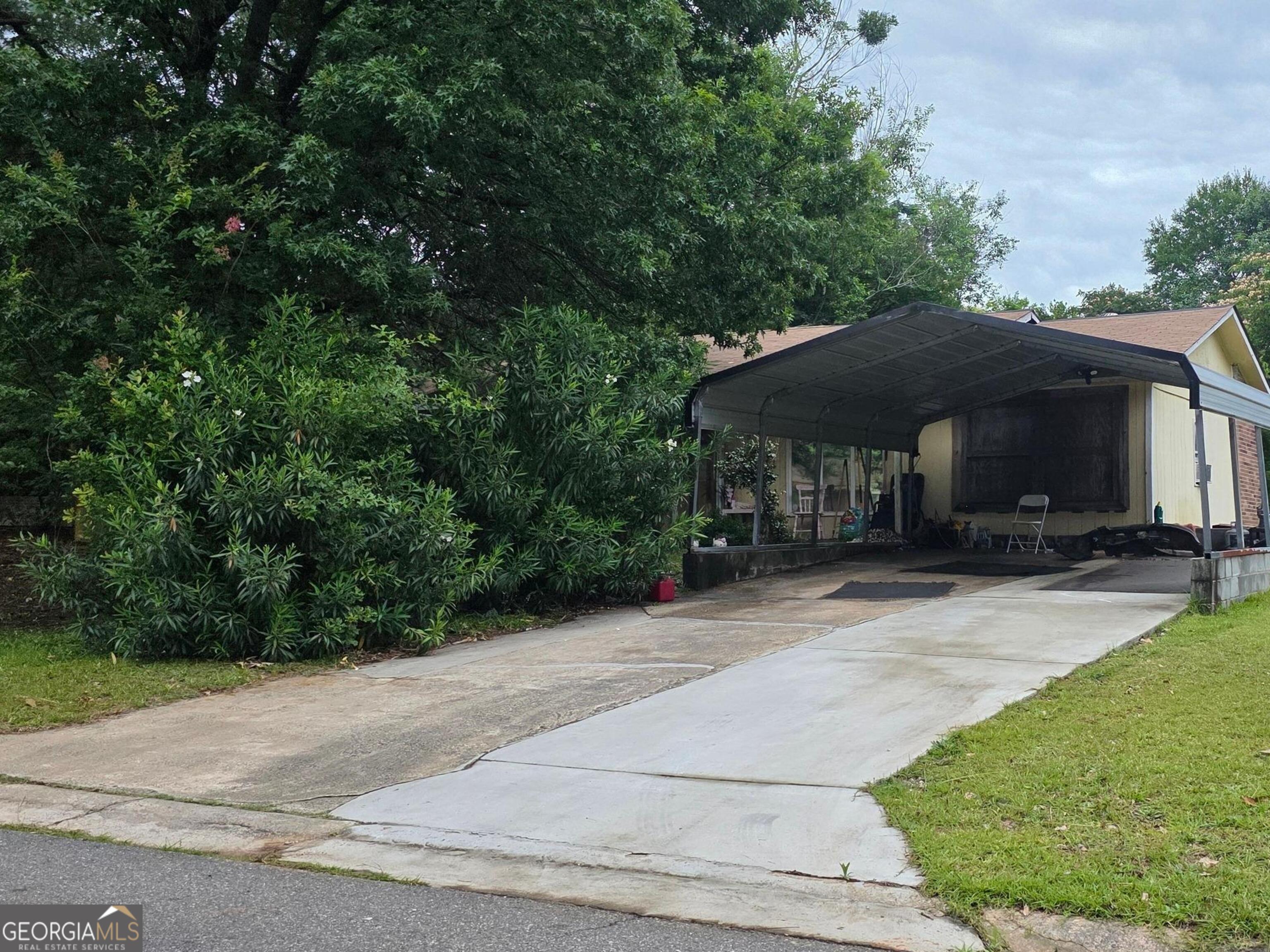 213 Stratford DR