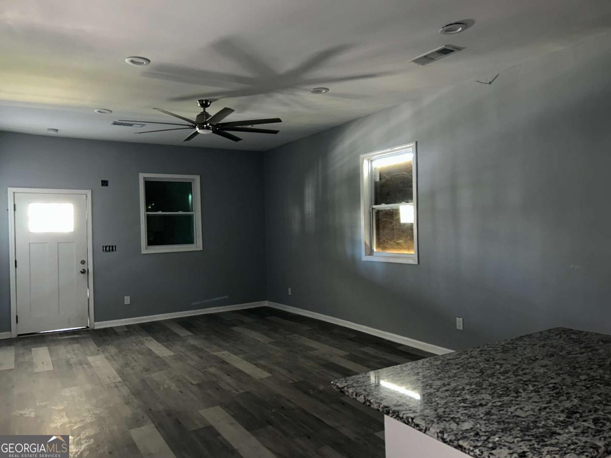 1831 Jonesboro RD SE