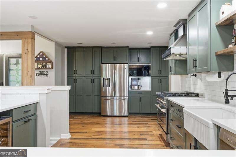 567 Long Laurel Ridge DR
