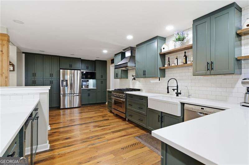 567 Long Laurel Ridge DR