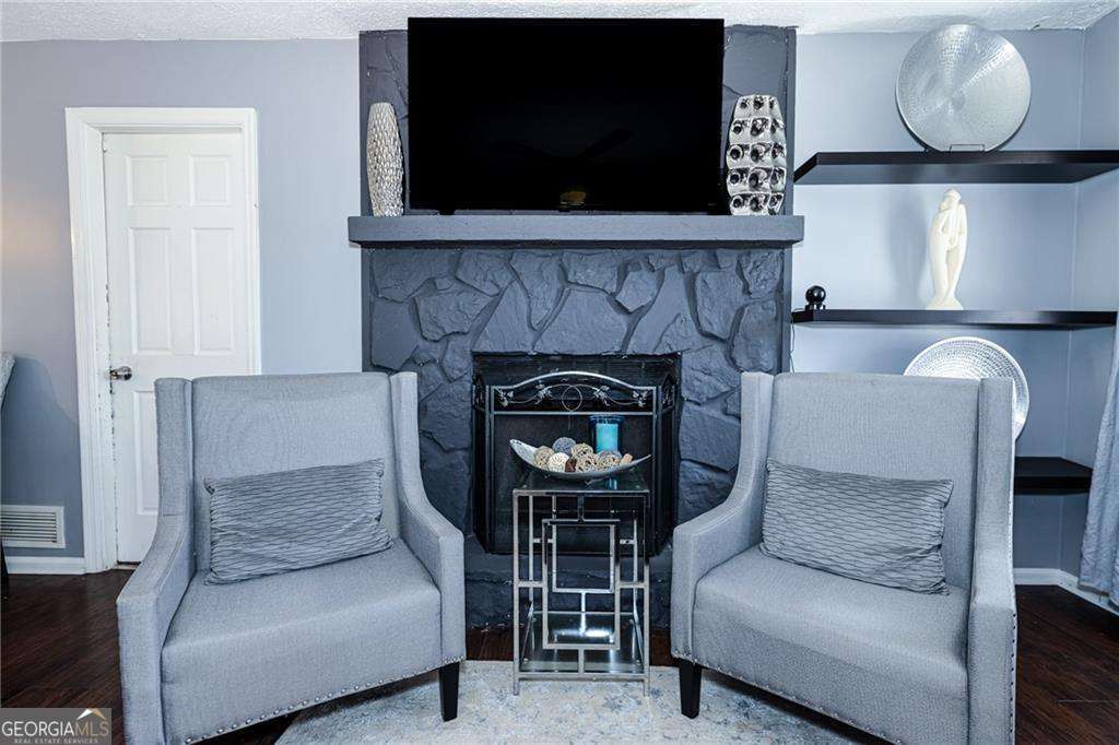 Woodmere - Residential