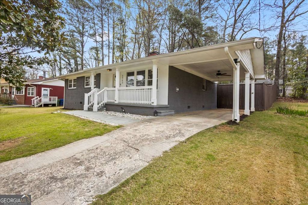 Photo of 3962 Cornell Boulevard SW, Atlanta, GA 30331 (MLS # 10715526)