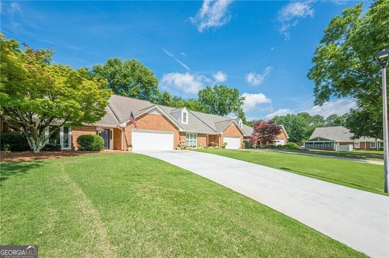 535 Brickleberry LN