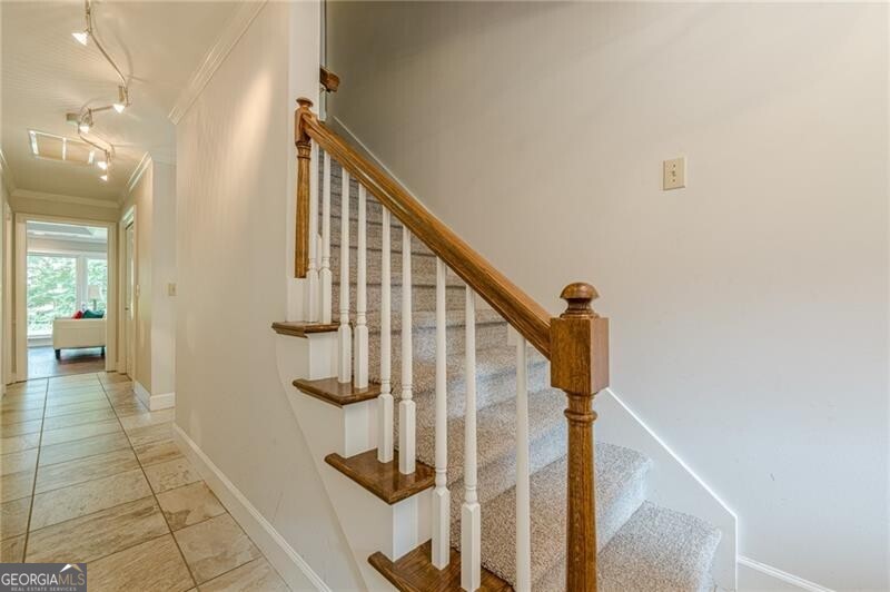 535 Brickleberry LN