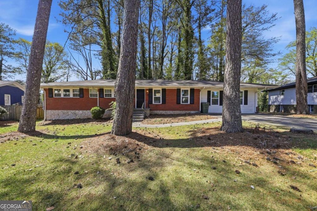 Photo of 1939 Shepherd Circle SW, Atlanta, GA 30311 (MLS # 10719080)