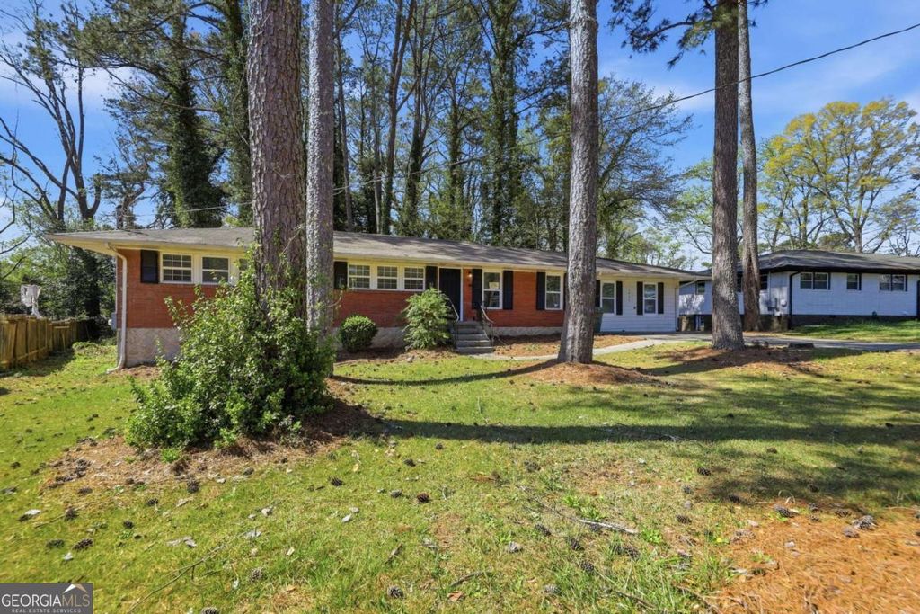 Photo of 1939 Shepherd Circle SW, Atlanta, GA 30311 (MLS # 10719080)