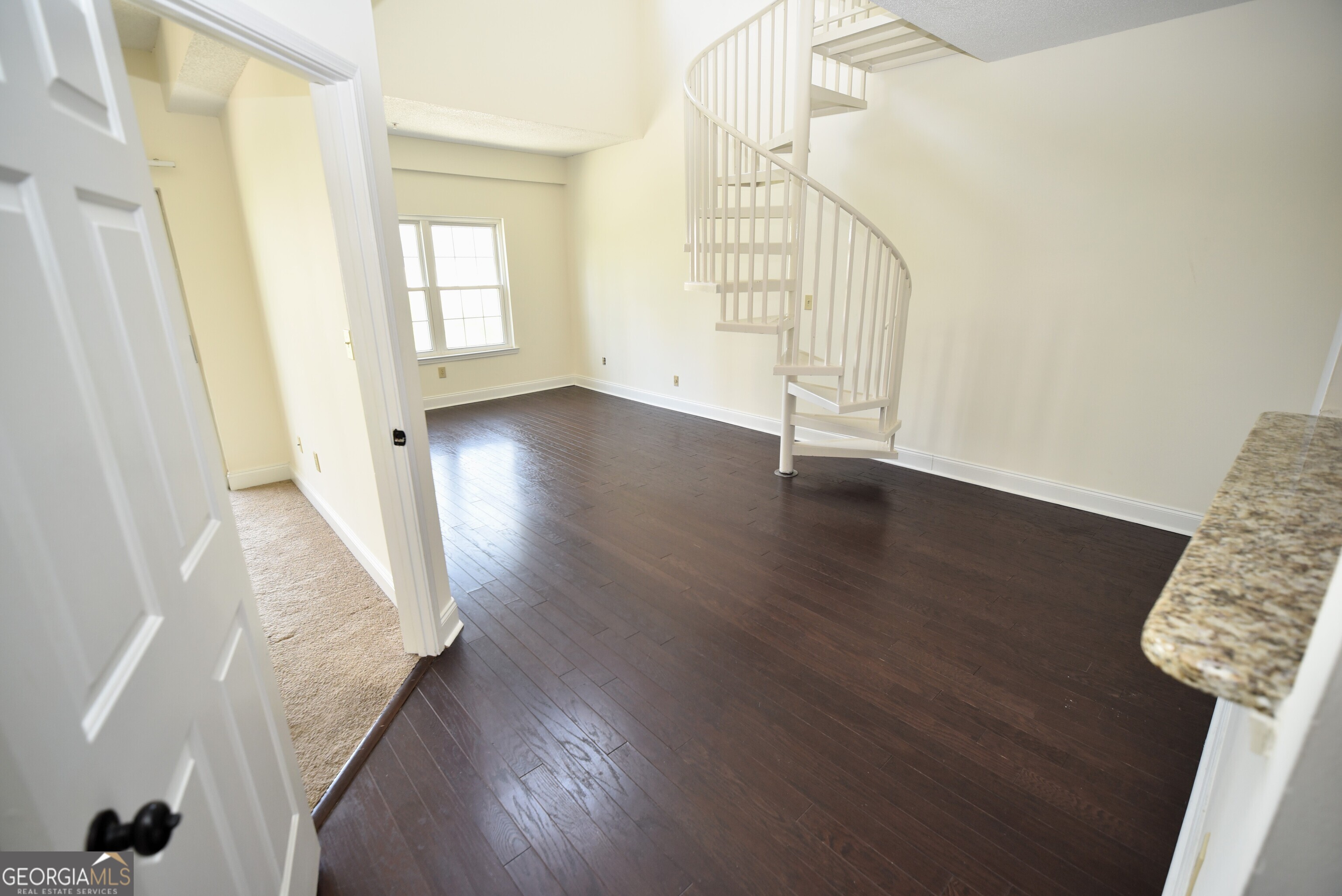 1075 Peachtree WALK NE A519