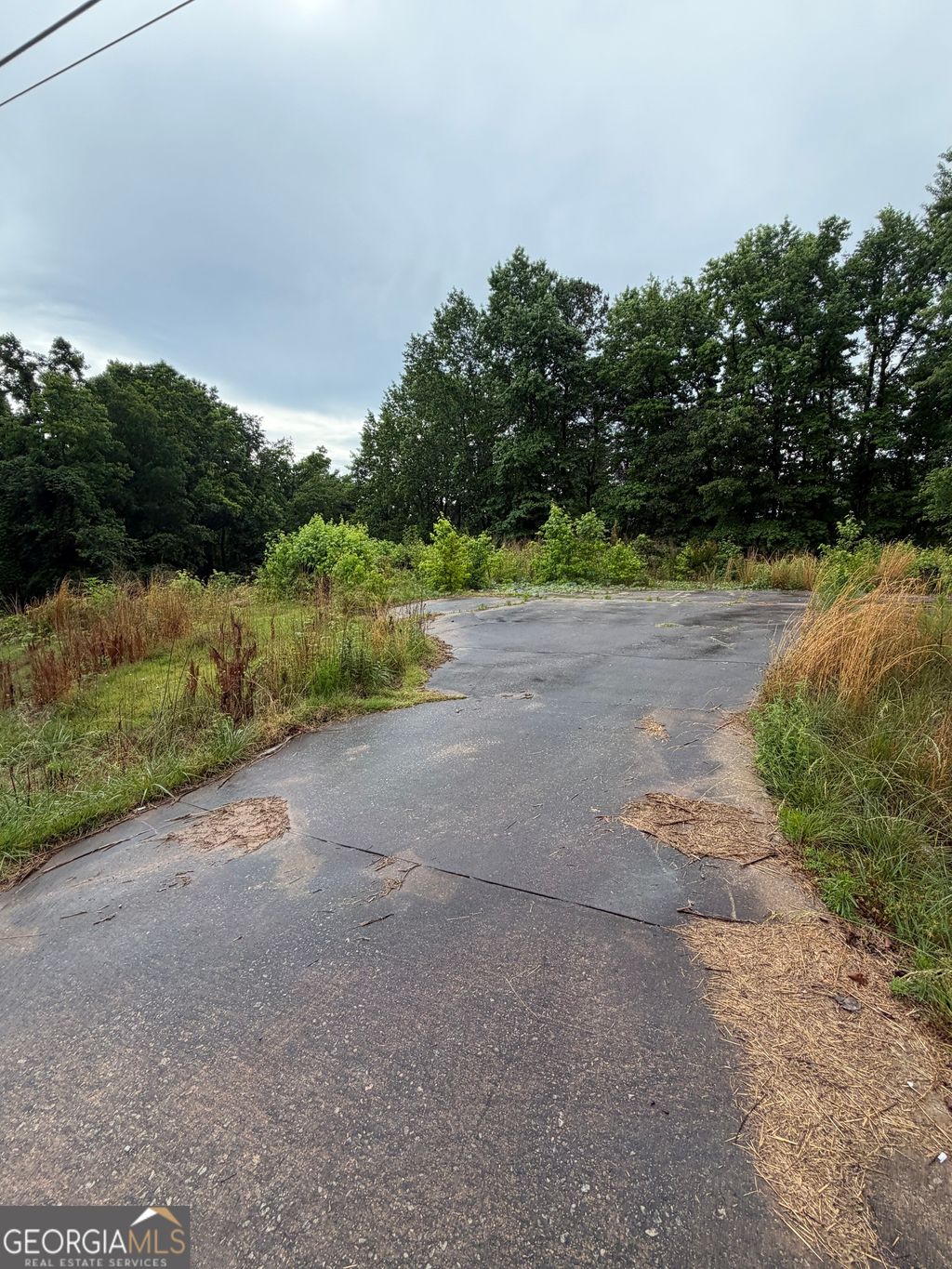 Photo of 2934 Bridge Drive, Gainesville, GA 30506 (MLS # 10769698)