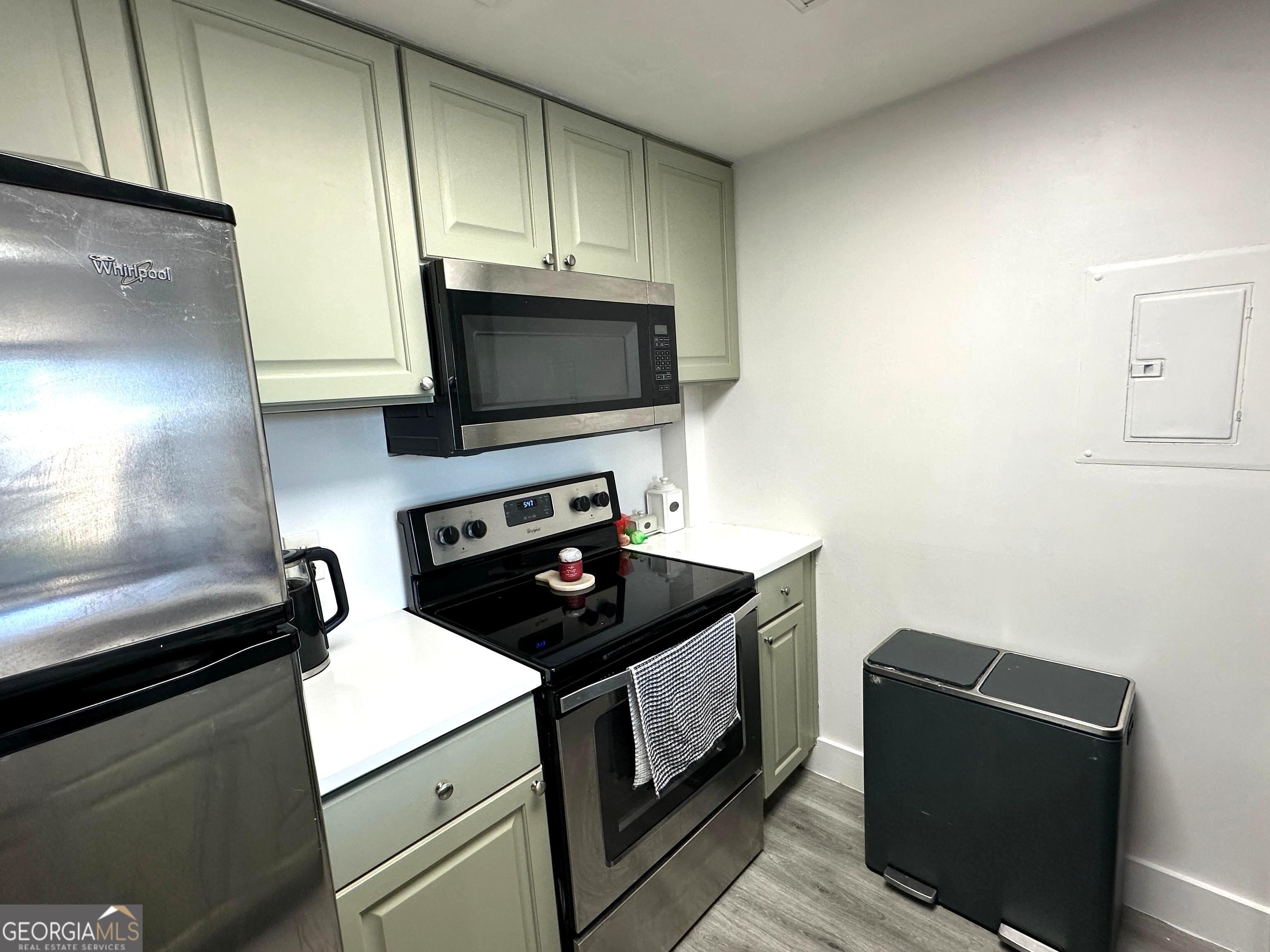 1280 W - Residential