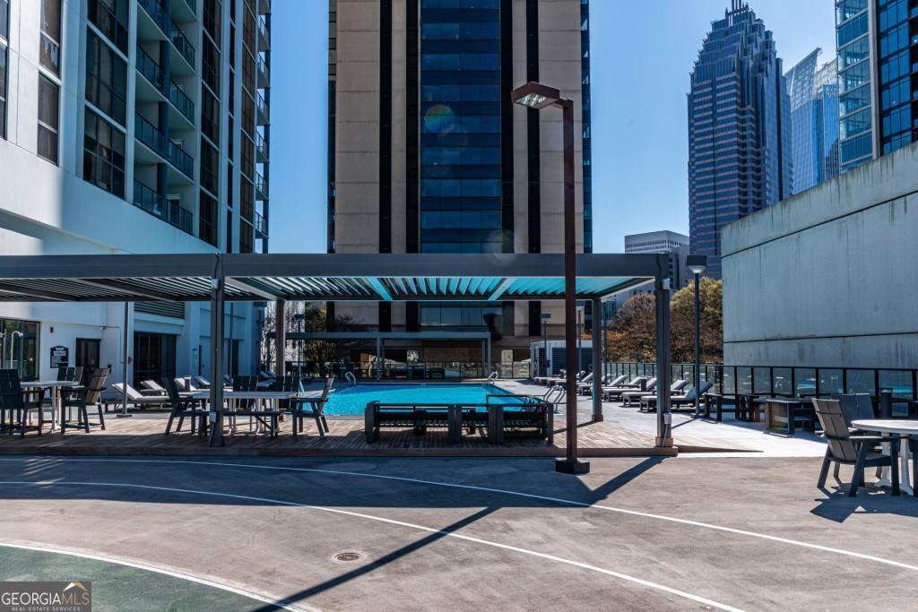 1280 W Peachtree ST NW APT 3609