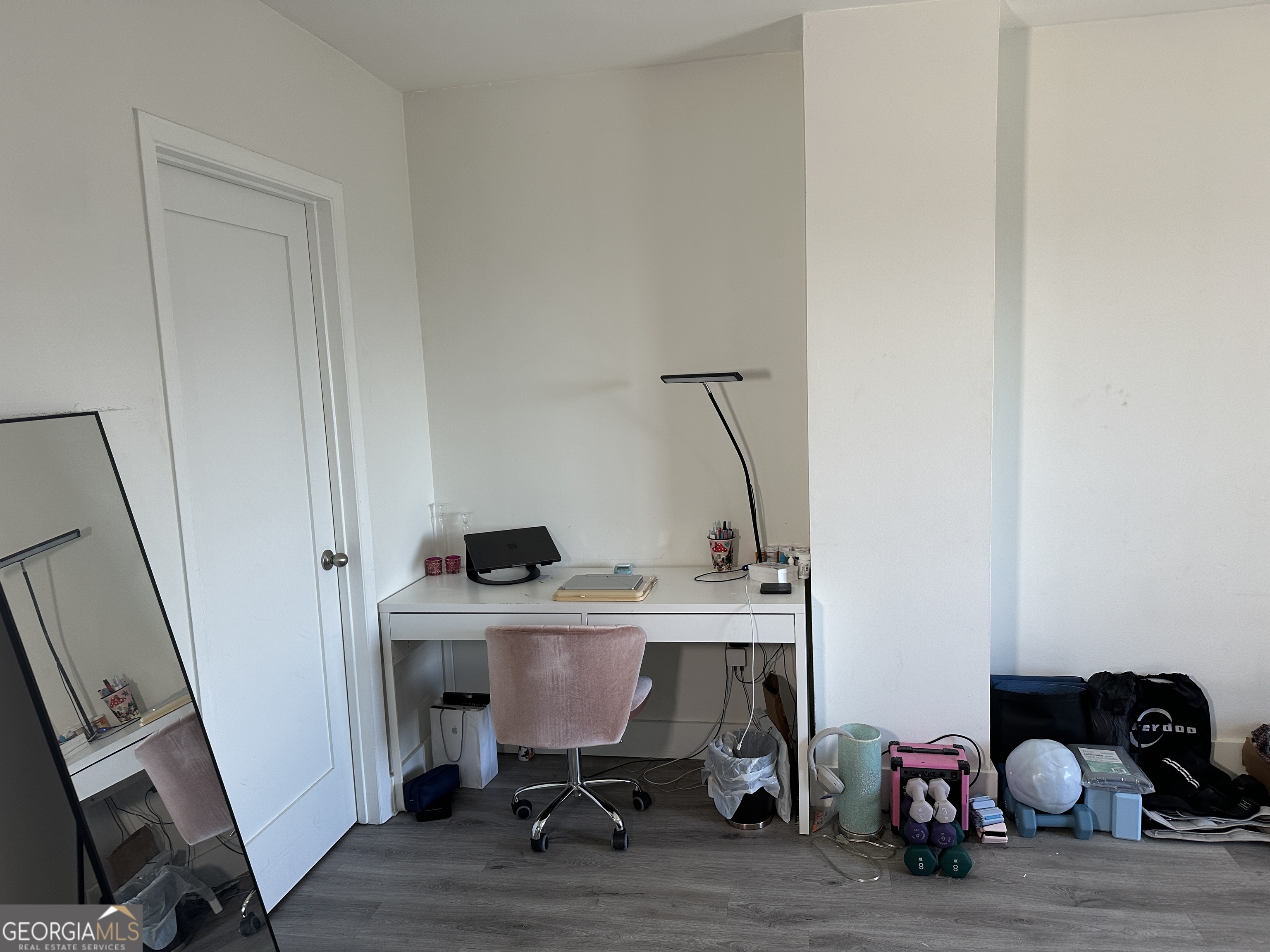 1280 W - Residential